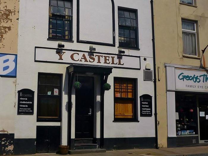 Y Castell Budget Accommodation プスヘリ エクステリア 写真